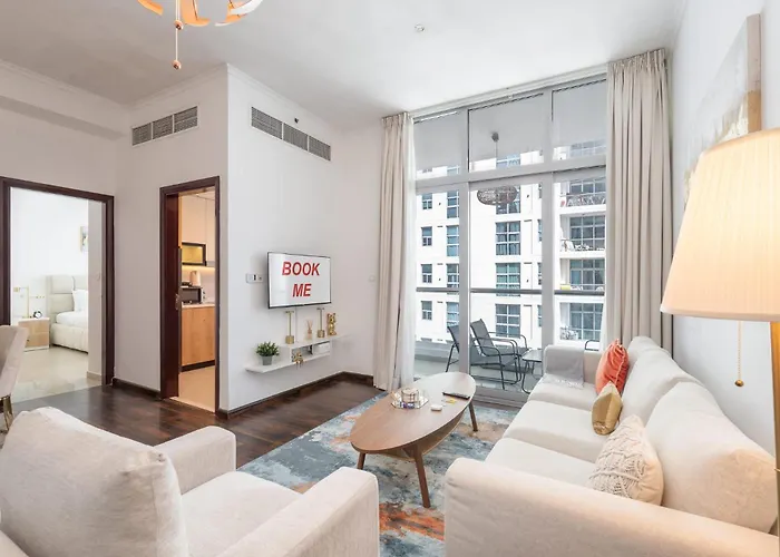 Extraordinary 1Br Apartment With Marina Views